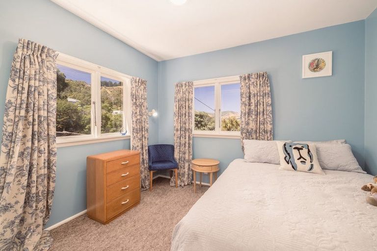 Photo of property in 17 Brenchley Road, Lyttelton, 8082