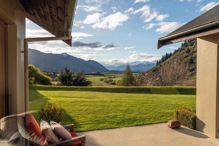 Photo of property in 515 Mount Barker Road, Wanaka, 9382