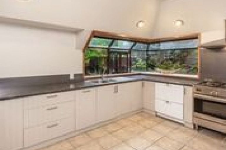 Photo of property in 33 O'connor Place, Burnside, Christchurch, 8053