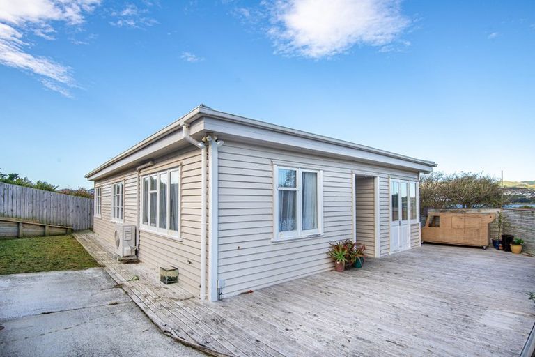 Photo of property in 73a Waiuta Street, Titahi Bay, Porirua, 5022