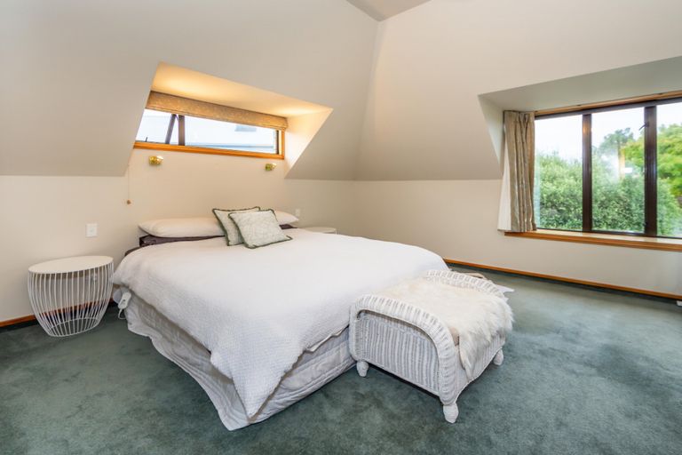 Photo of property in 33 O'connor Place, Burnside, Christchurch, 8053