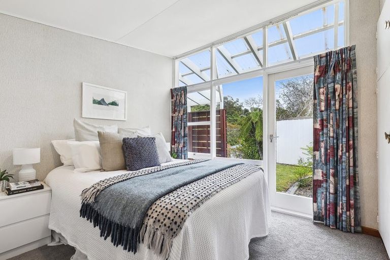 Photo of property in 22 Larsen Crescent, Tawa, Wellington, 5028