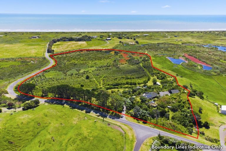 Photo of property in 234 Te Hapua Road, Te Horo, Otaki, 5581