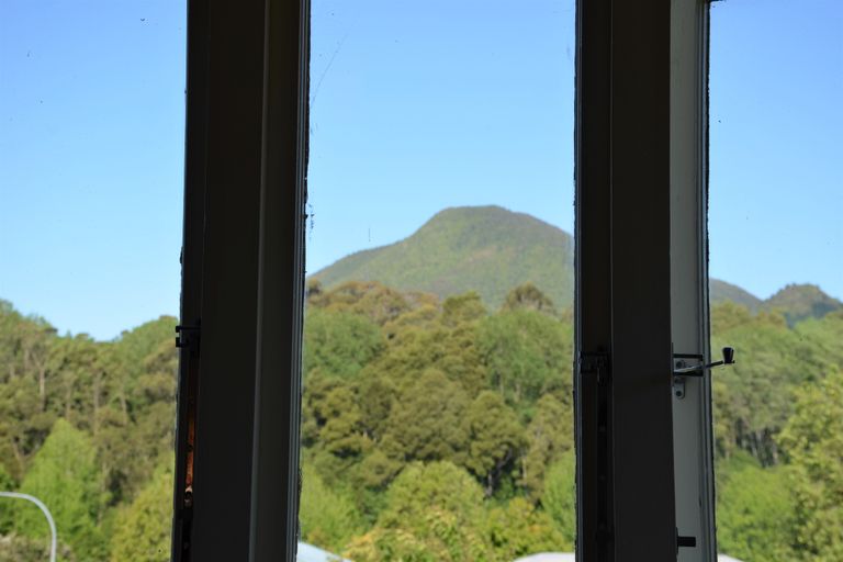 Photo of property in 11a Shepherd Road, Waipahihi, Taupo, 3330