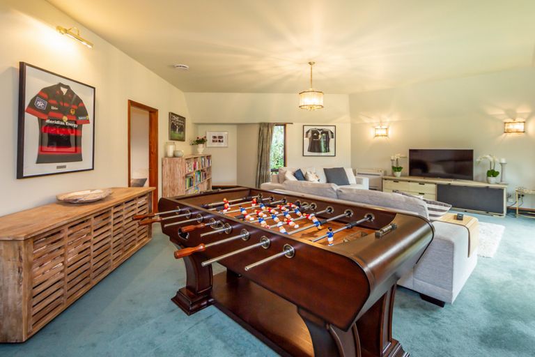 Photo of property in 33 O'connor Place, Burnside, Christchurch, 8053