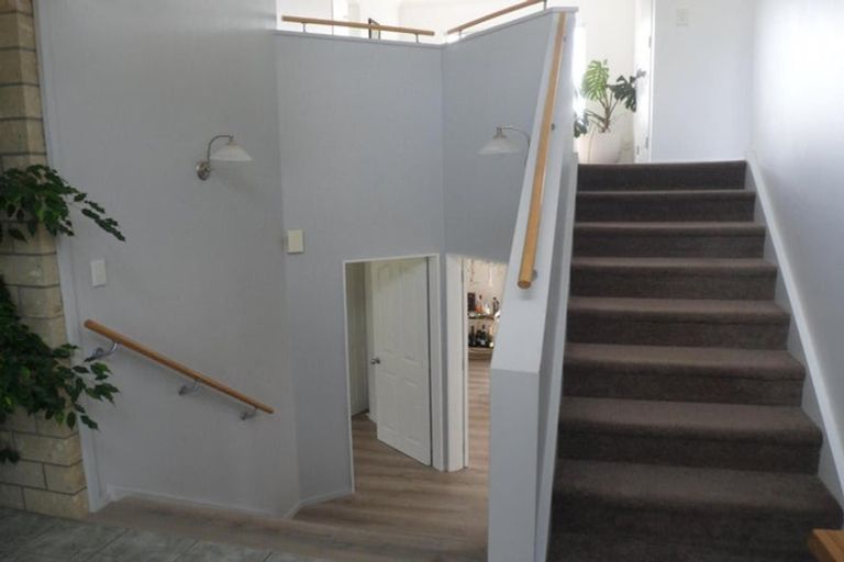 Photo of property in 40 Waverton Terrace, Churton Park, Wellington, 6037