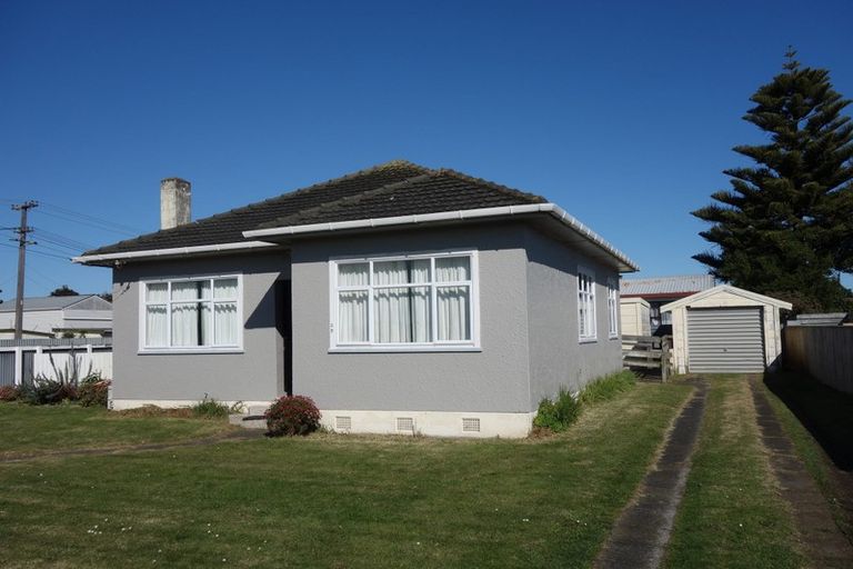 Photo of property in 29 Polson Street, Castlecliff, Whanganui, 4501