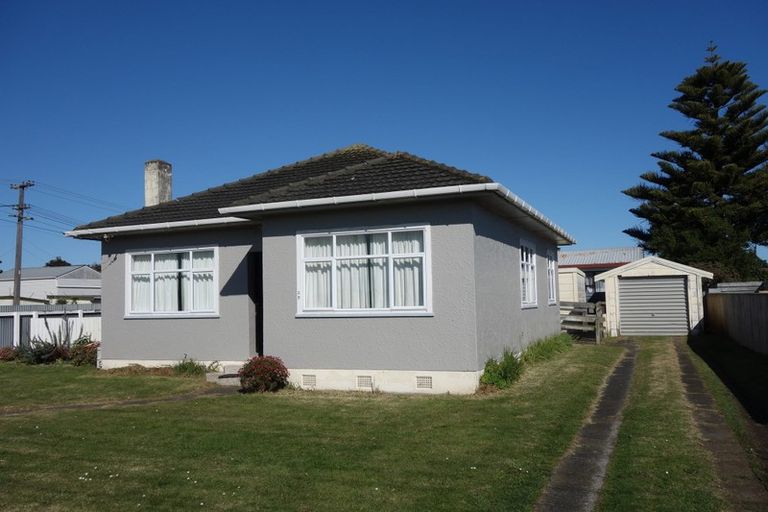 Photo of property in 29 Polson Street, Castlecliff, Whanganui, 4501