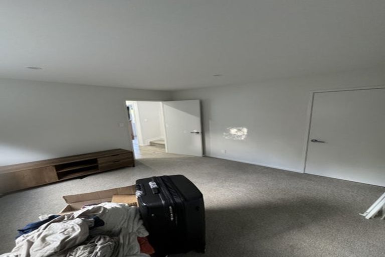 Photo of property in 60 Roberts Road, Matakatia, Whangaparaoa, 0930