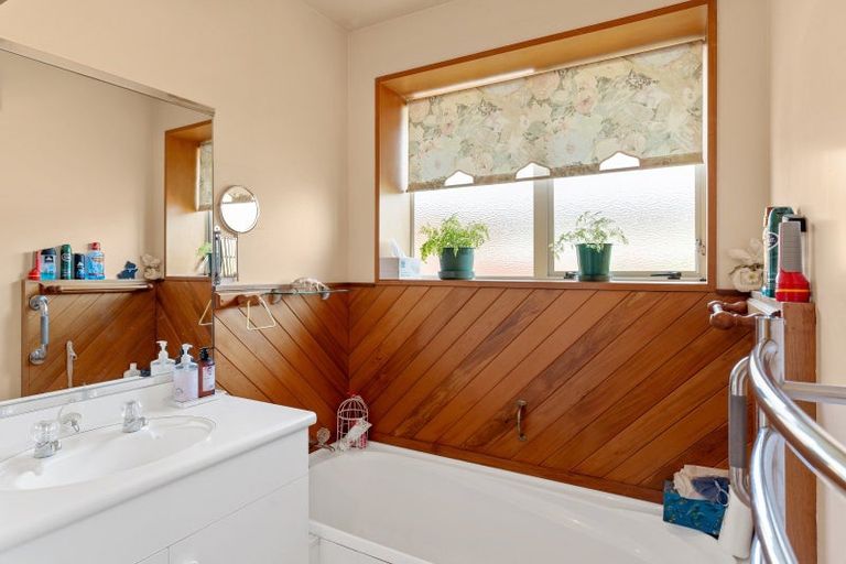 Photo of property in 3/35 Avonhead Road, Avonhead, Christchurch, 8042