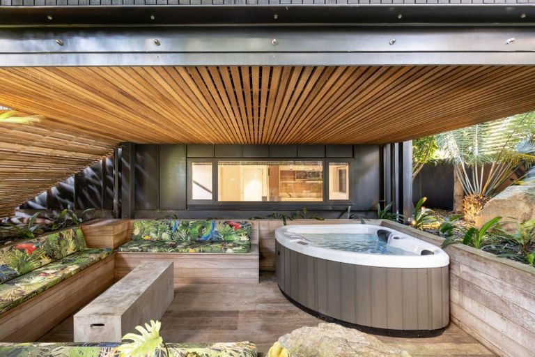 Photo of property in 18b Maunganui Road, Mount Maunganui, 3116