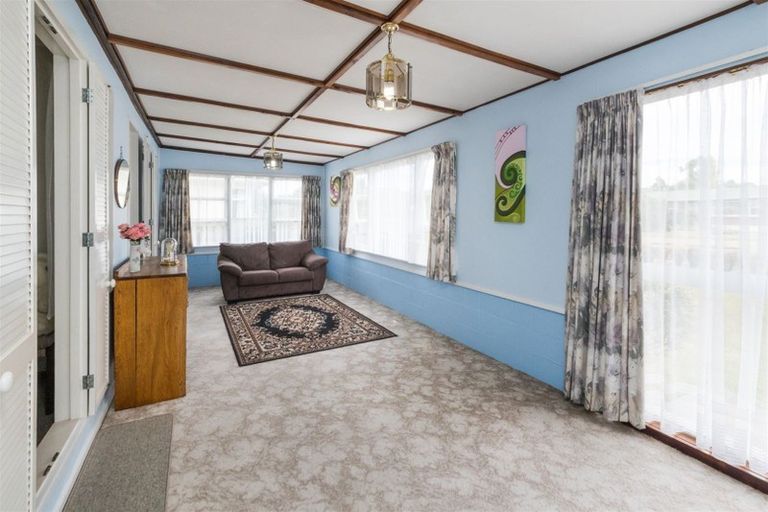 Photo of property in 37 Queen Street, Feilding, 4702