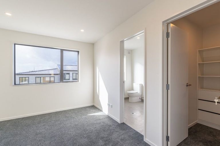 Photo of property in 1/49 Sunnyside Road, Sunnyvale, Auckland, 0612