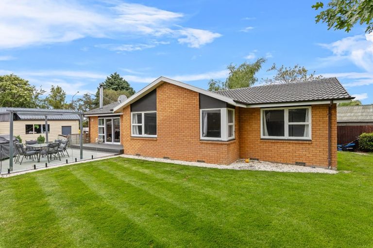 Photo of property in 103 Main North Road, Woodend, 7610