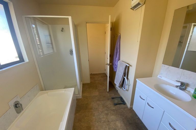 Photo of property in 74 Hounslow Street, Ilam, Christchurch, 8041