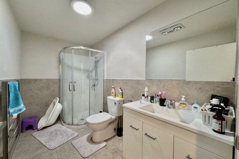 Photo of property in 5 Aeronautic Road, Takanini, 2112