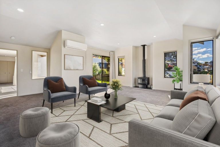 Photo of property in 13 Goldleaf Hill, Queenstown, 9300