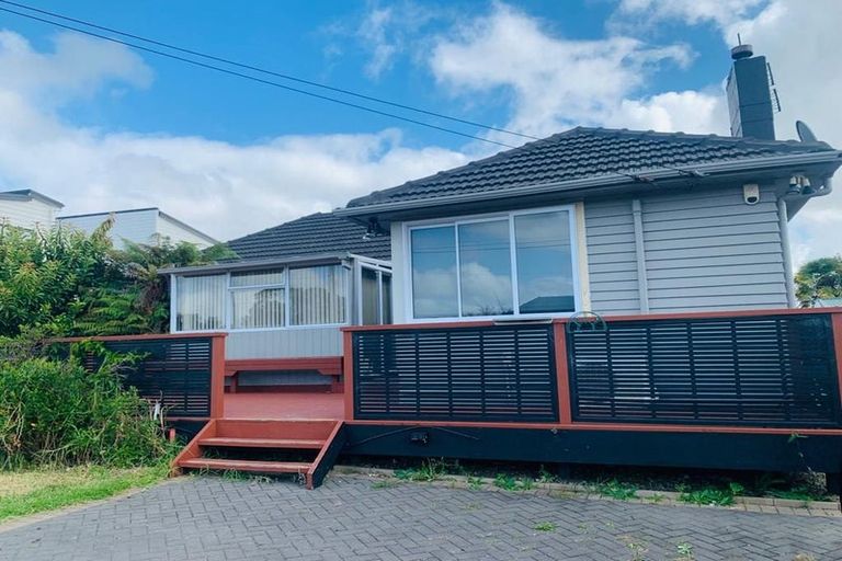 Photo of property in 12 Lincoln Road, Manurewa East, Auckland, 2102