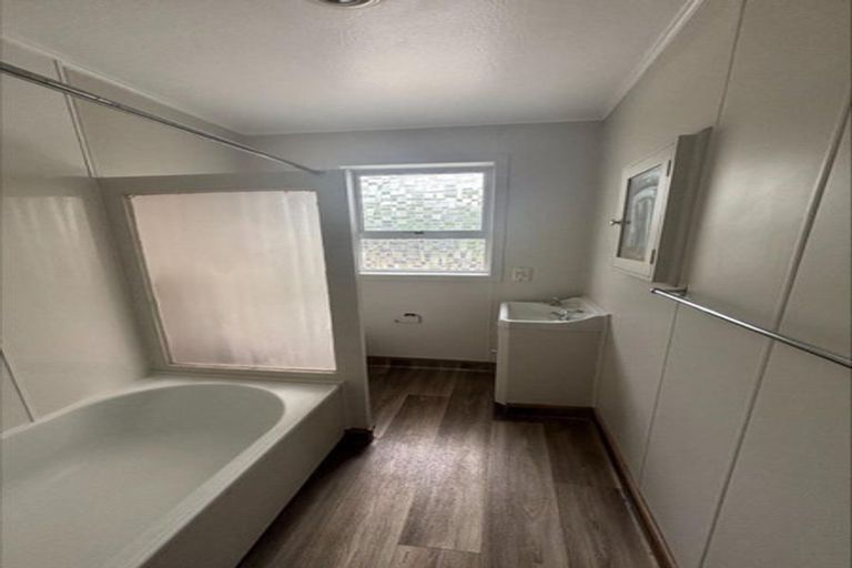 Photo of property in 20 Mouatt Street, Waitara, 4320