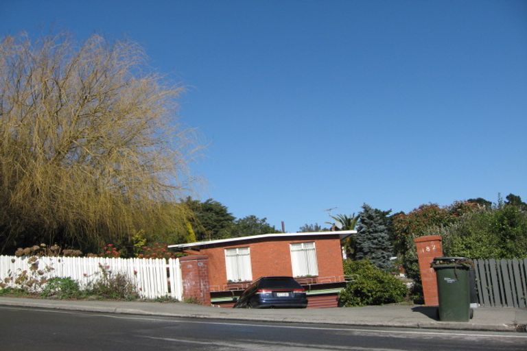 Photo of property in 182 Dyers Pass Road, Cashmere, Christchurch, 8022