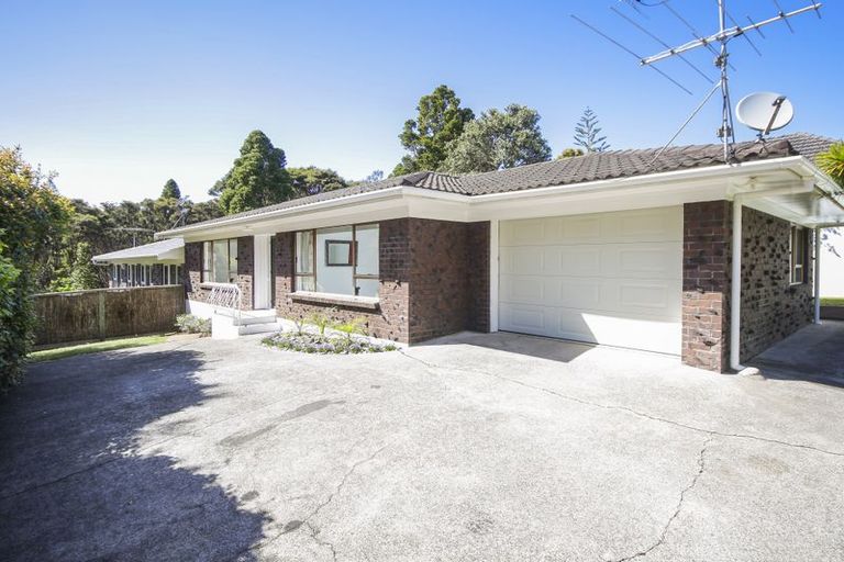 Photo of property in 174 Atkinson Road, Titirangi, Auckland, 0604