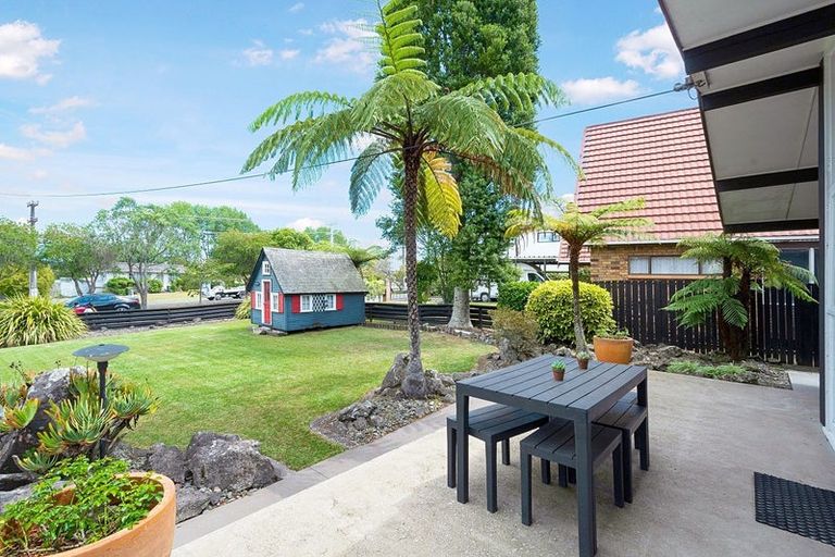 Photo of property in 360 Main Road, Huapai, Kumeu, 0810