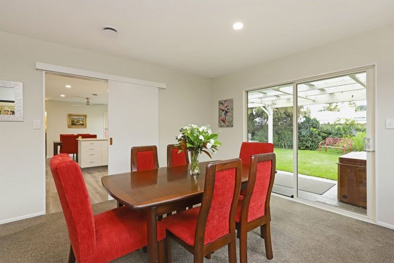 Photo of property in 8 Brompton Drive, Taradale, Napier, 4112