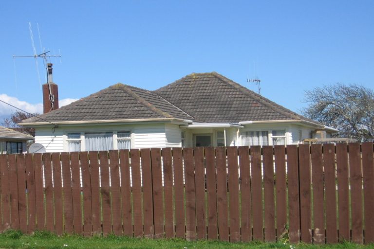 Photo of property in 14 Jenks Street, Foxton, 4814