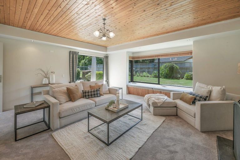 Photo of property in 6 Flaxen Way, Kinloch, Taupo, 3377
