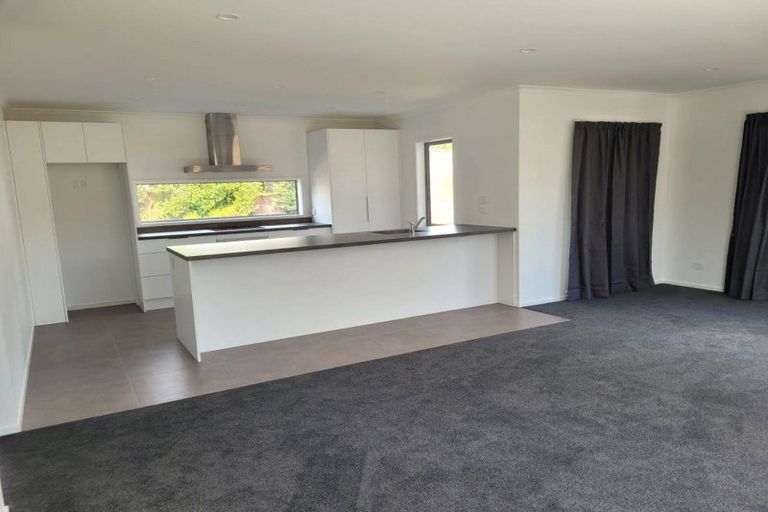 Photo of property in 73a Govett Avenue, Frankleigh Park, New Plymouth, 4310