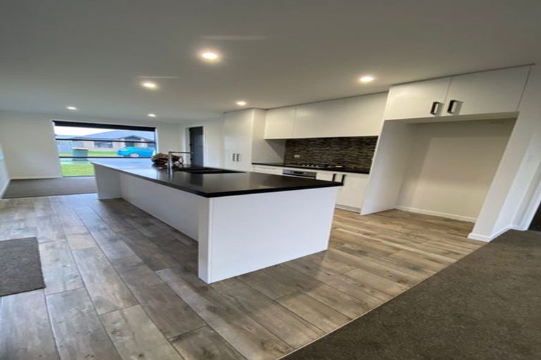 Photo of property in 4 Tomairangi Crescent, Pukekohe, 2120