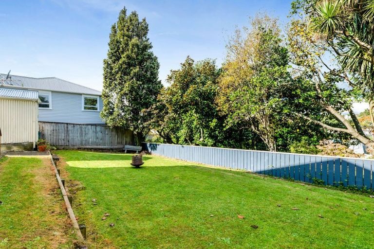 Photo of property in 22 Ngaio Street, Strandon, New Plymouth, 4312