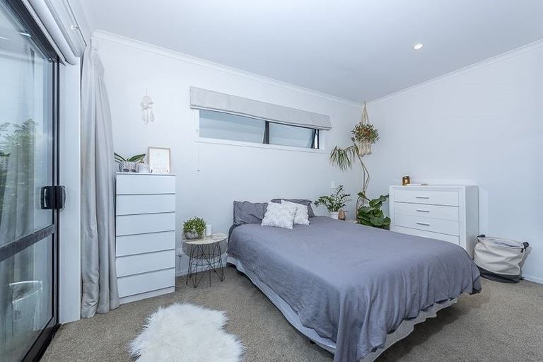 Photo of property in 7 Flounder Road, Hobsonville, Auckland, 0616