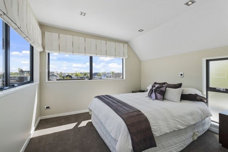 Photo of property in 4 Millbank Lane, Merivale, Christchurch, 8014