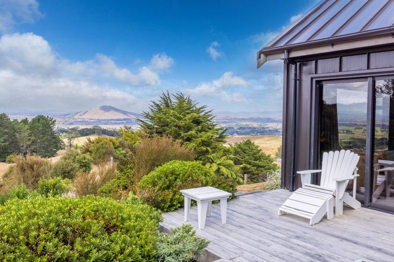 Photo of property in 33 Tiwarawara Lane, Puketotara, Te Awamutu, 3876
