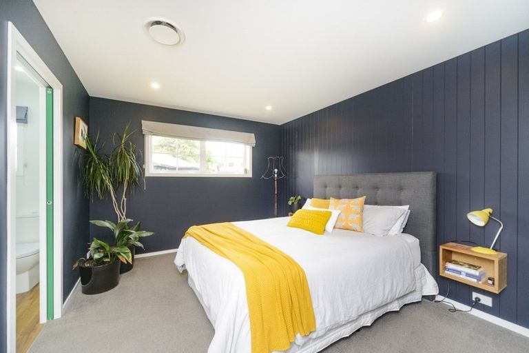 Photo of property in 3 Waimarama Court, Roslyn, Palmerston North, 4414