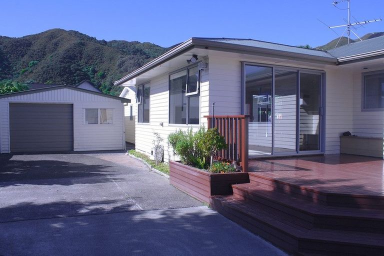 Photo of property in 36a Saint Ronans Avenue, Waterloo, Lower Hutt, 5011