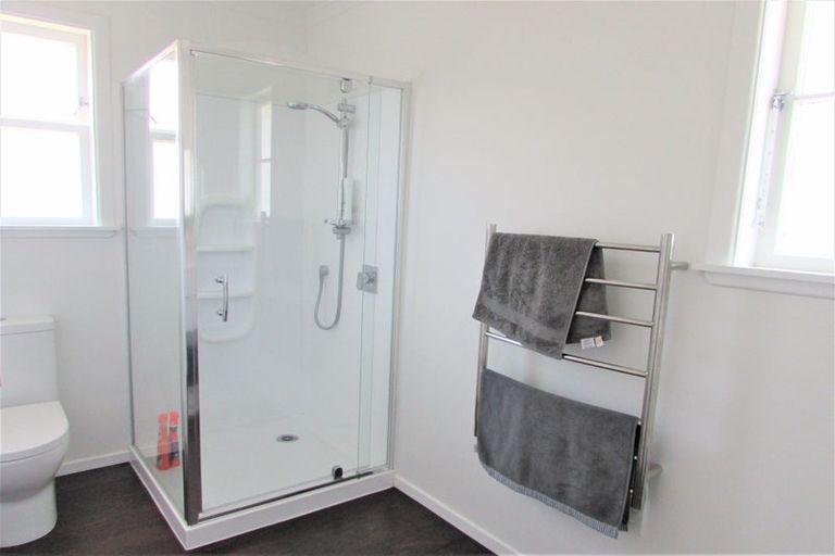 Photo of property in 4a Langford Street, Naenae, Lower Hutt, 5011