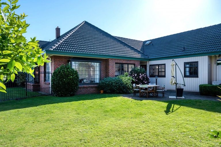 Photo of property in 2 Gwendoline Street, Glenholme, Rotorua, 3010