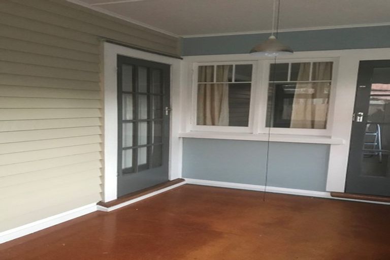 Photo of property in 63 Gladstone Street, Hawera, 4610