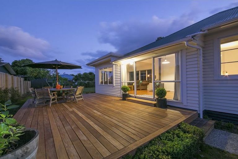 Photo of property in 49 Cambridge Road, Riverhead, 0820