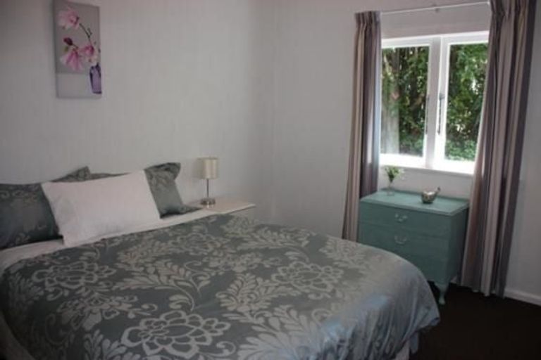 Photo of property in 48 Jellicoe Street, Greytown, 5712