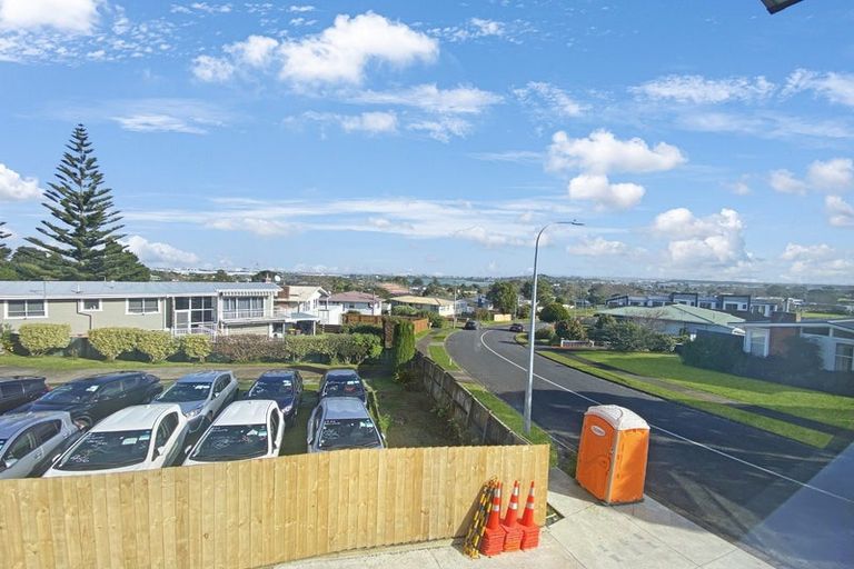Photo of property in 10 Carole Crescent, Pakuranga, Auckland, 2010