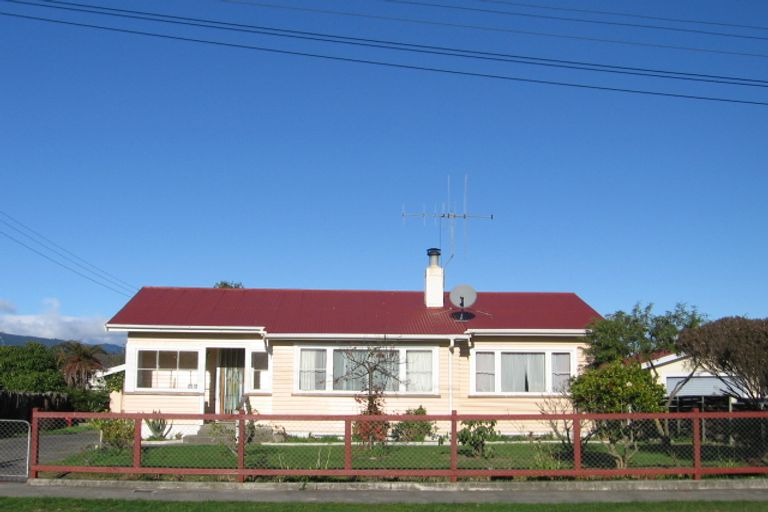 Photo of property in 18 Maire Street, Otaki, 5512