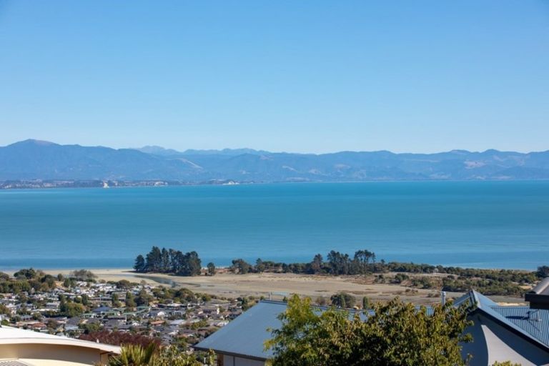 Photo of property in 18 Zeehaen Place, Britannia Heights, Nelson, 7010