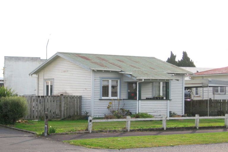 Photo of property in 4 Jolly Street, Frankton, Hamilton, 3204