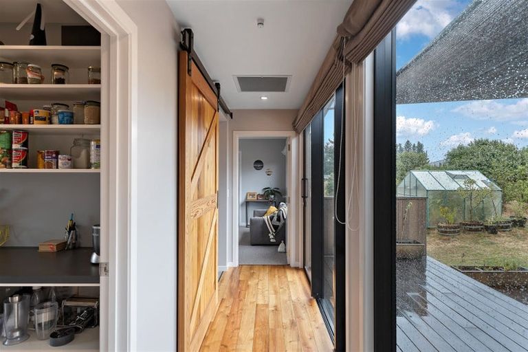 Photo of property in 17 Sam John Place, Lake Hawea, Wanaka, 9382