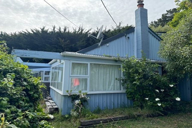 Photo of property in 1 Stanley Place, Akaroa, 7520