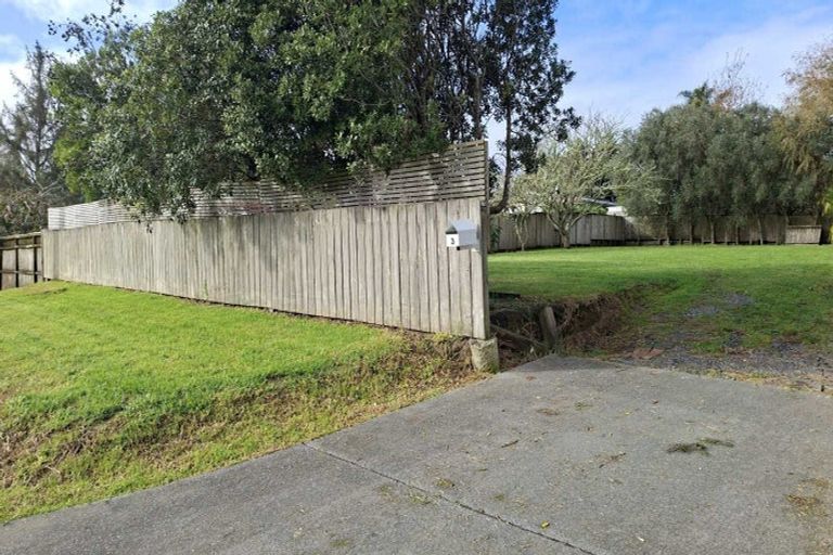 Photo of property in 3 Cambridge Road, Riverhead, 0820