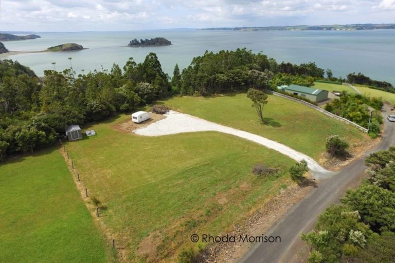 Photo of property in 14 Te Wairoa Lane, Tinopai, 0593